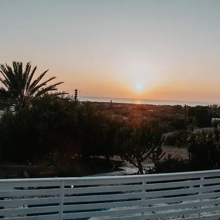 Castle Rock * Coral Bay