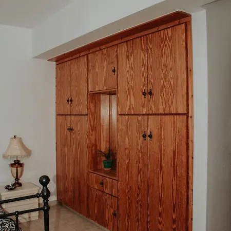 Castle Rock Villa Coral Bay